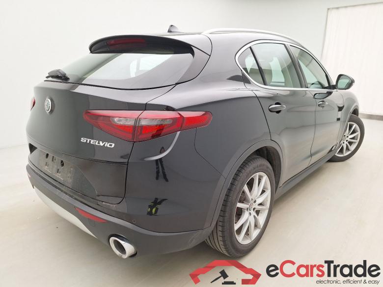 Alfa Romeo, Stelvio '17, Alfa Romeo Stelvio 2.2 D 190 Lusso 5d #4
