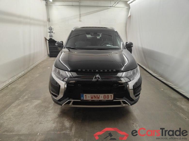 Mitsubishi Outlander 2.4 PHEV 4WD Instyle SDA AT 5d #1