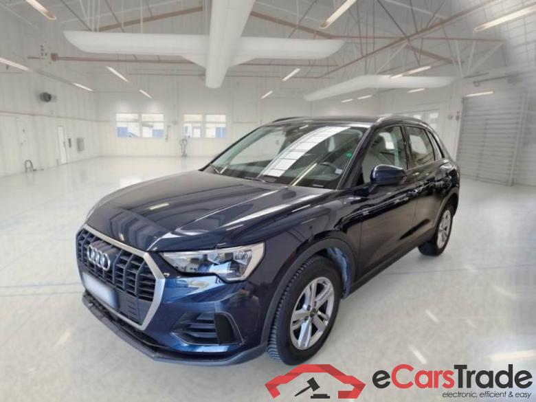 Audi 85 AUDI Q3 / 2018 / 5P / SUV 40 TDI QUATTRO S TRONIC BUSINESS #1