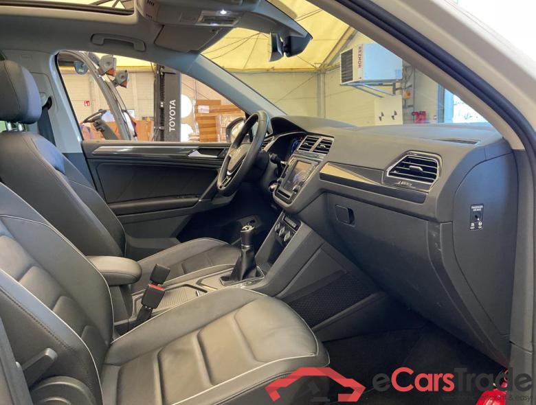 VOLKSWAGEN Tiguan Tiguan Highline 2.0 TDI SCR BMT 110 kW (150 ch) 6 vitesses manuel #6