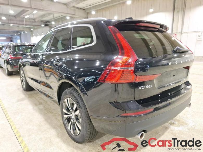 VOLVO XC60 - 2017 2.0 T8 TE AWD PHEV Momentum Pro Gear. STOCK #3