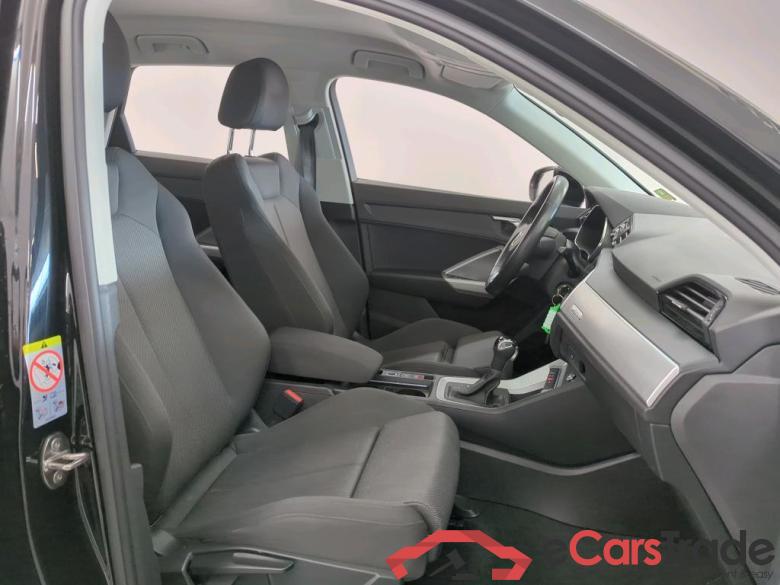 Audi Q3 '18 Audi Q3 35 TFSI S tronic Business Edition 5d #3