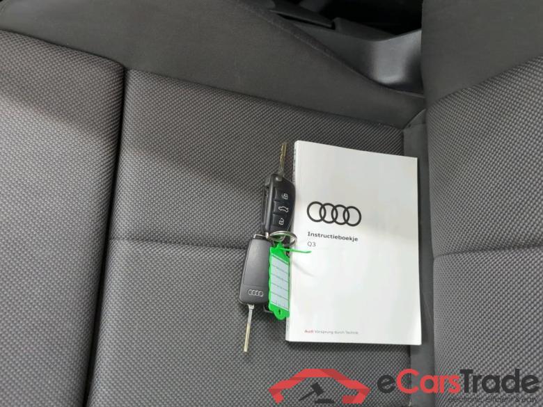 Audi Q3 '18 Audi Q3 35 TFSI S tronic Business Edition 5d #4