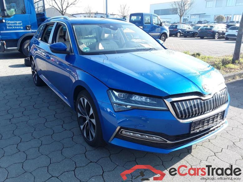 Skoda Laurin & Klement 1.4 TSI iV Superb Combi #2