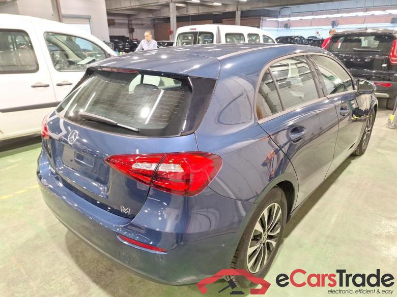 MERCEDES-BENZ A-CLASS 1.3 A 180 BUSINESS SOLUTION ESSENTIAL #2