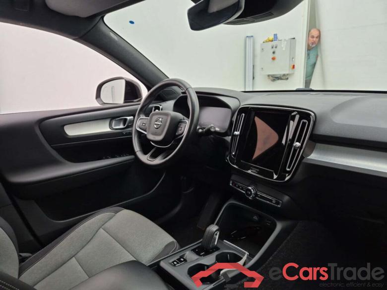 VOLVO XC40 T4 INSCRIPTION EXPRESSION GEAR #3