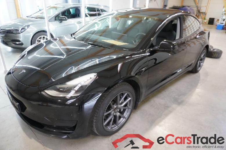 TESLA Model 3 Standard Reichweite Plus Hinterradantrieb 4d 208kW #1