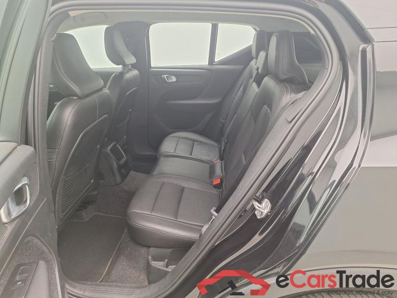 Volvo, XC40 '17, Volvo XC40 T5 Twin Engine Momentum Pro 5d #4