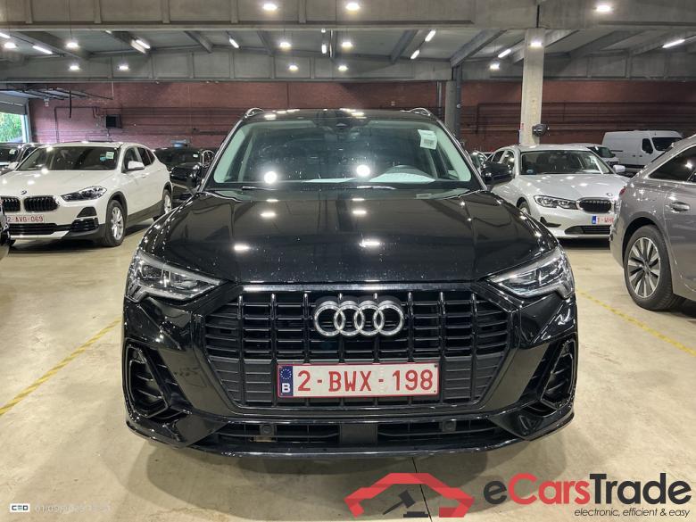 AUDI Q3 1.4 45 TFSI E S TRONIC S LINE #2 AUDI Q3 1.4 45 TFSI E S TRONIC S LINE #2