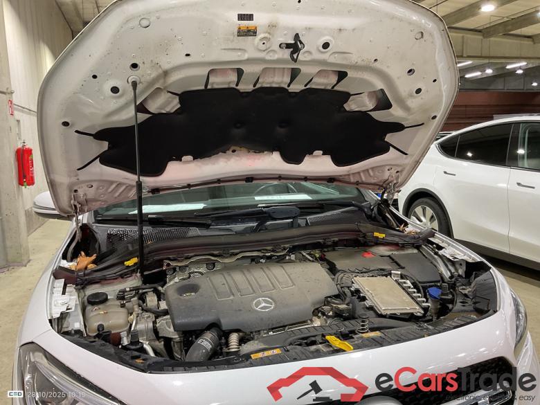 MERCEDES-BENZ GLA 2.0 GLA 180 D DCT BUSINESS SOLUTION #6