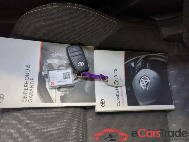 TOYOTA Corolla Touring Sports Hybrid 140 Active #6