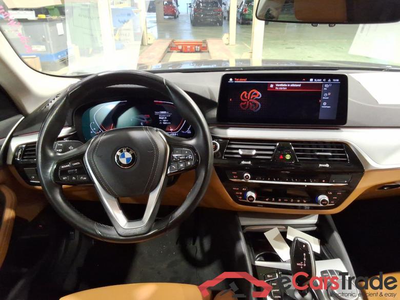 BMW 5-serie 2.0 520I 120KW TOURING AUTO #6