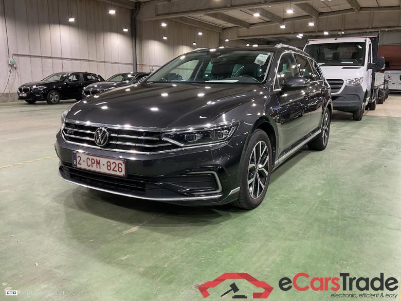 VOLKSWAGEN PASSAT VARIANT 1.4 TSI MSQ VARIANT GTE BUSINESS #1