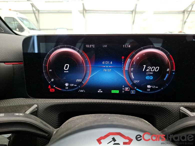 MERCEDES-BENZ Classe A Berline / 2018 / 4P / Berline A 250 e AMG Line 8G-DCT #6