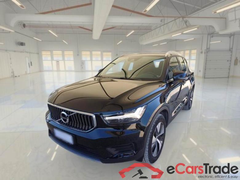 VOLVO XC40 / 2017 / 5P / SUV T4 PLUG-IN HYBRID AUTO RECH INSCRIP EXPR #1