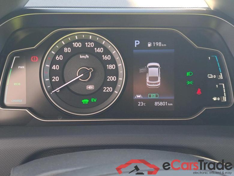 HYUNDAI IONIQ / 2019 / 5P / berlina con portón 1.6 GDI PHEV Klass DCT #4