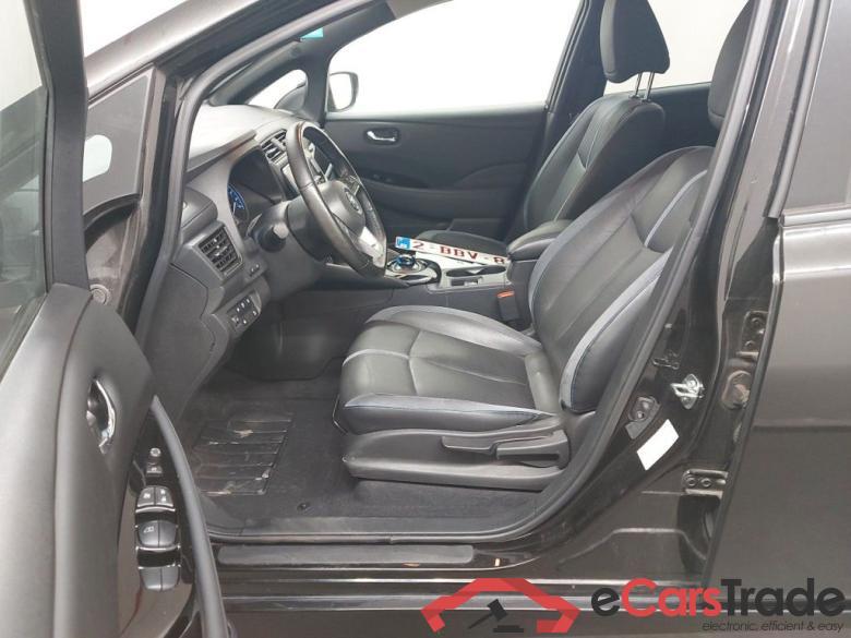 Nissan Leaf Tekna 62kWh 5d #3