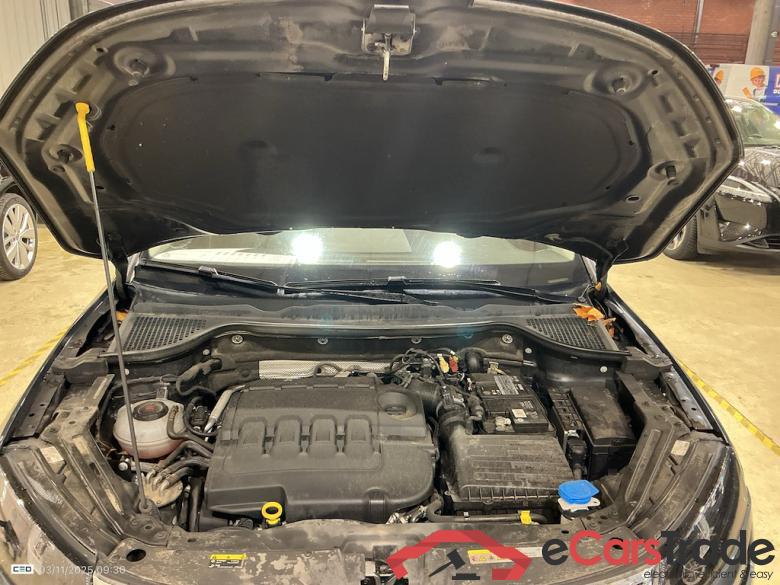 SKODA KAROQ DIESEL 1.6 CR TDi SCR Ambition #6