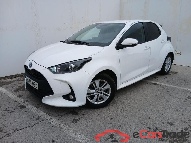 TOYOTA Yaris / 2020 / 5P / berlina con portón 1.5 120H Business Plus #1