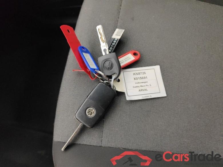 VOLKSWAGEN CADDY MAXI VAN DIESEL - 2015 2.0 CR TDi SCR 75kW (EU6) 5d #4