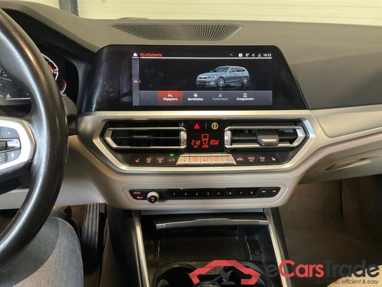 BMW 3-SERIE TOURING 320i High Exe. Ed. #5