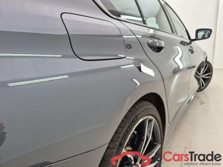 BMW 3-SERIE 320D XDRIVE M-SPORT AUT #4