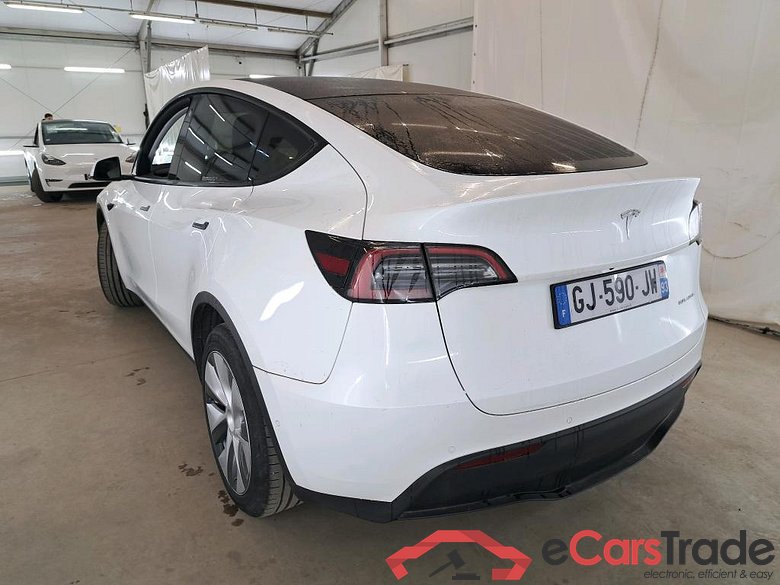 TESLA Model Y / 2020 / 5P / SUV Long Range Dual Motor AWD #3