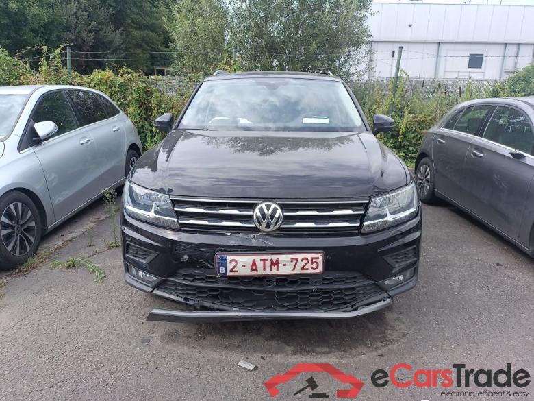 Volkswagen Tiguan Allspace 2.0 TDI SCR DSG7 Comfortline 5d !! damaged car mo145 !! #1