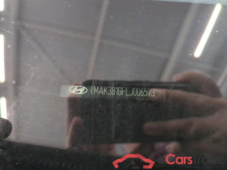 Hyundai KONA Fashion Electric 64 kWh 5d #6