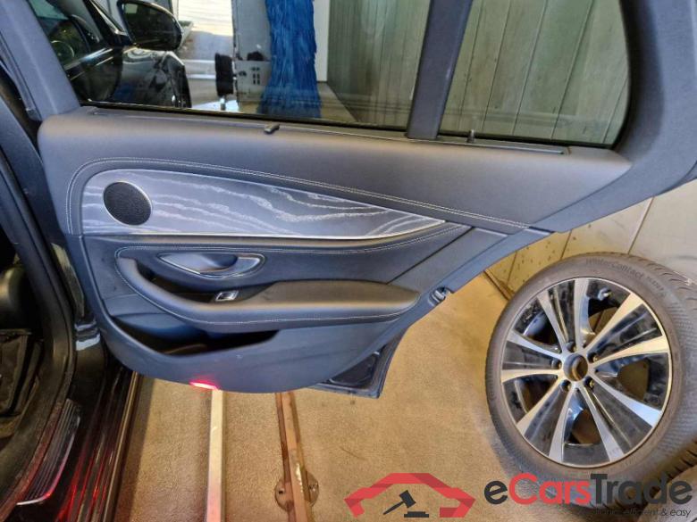Mercedes-Benz E-Klasse T-Modell (BM 213)(06.2016->) DE - Kb5 E 300 de EU6d, T de AMG Line (EURO 6d), (Facelift) 2020 - 2023 #3
