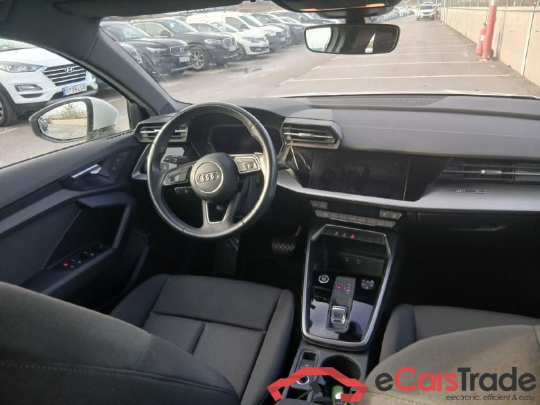 AUDI A3 / 2020 / 5P / berlina con portón Sportback 30 TFSI 81kW (110CV) S tronic #3