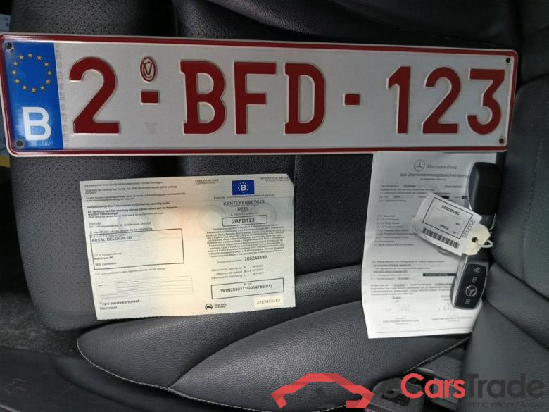 Mercedes-Benz GLC Coupé GLC 300 de Business Solution 4MATIC 5d #4