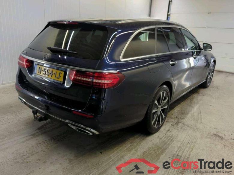MERCEDES-BENZ E-klasse Estate 300 e Bns Sol. Lux. #2