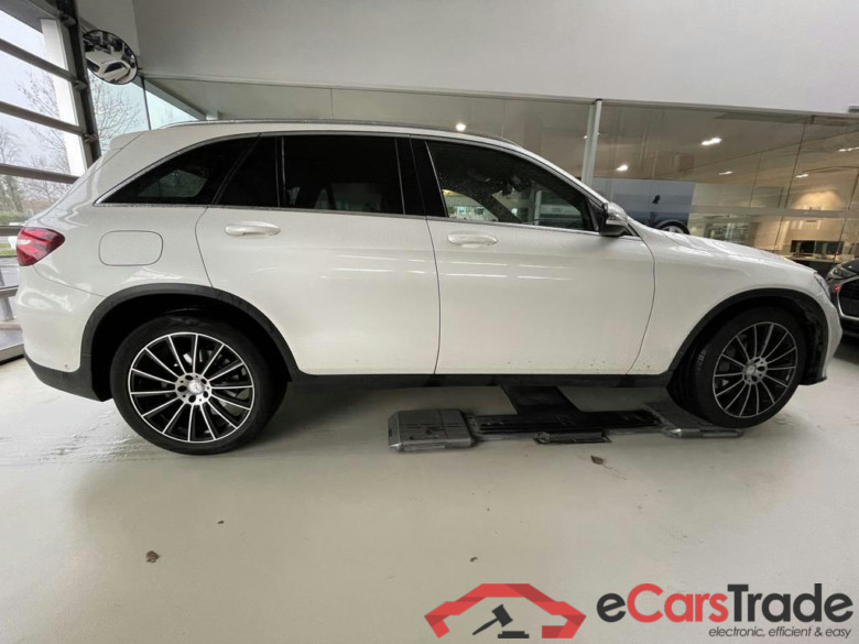 Mercedes GLC 250 AMG 4Matic Aut. LED-MultiBeam Navi Sport-Leather Klima PDC ... #5