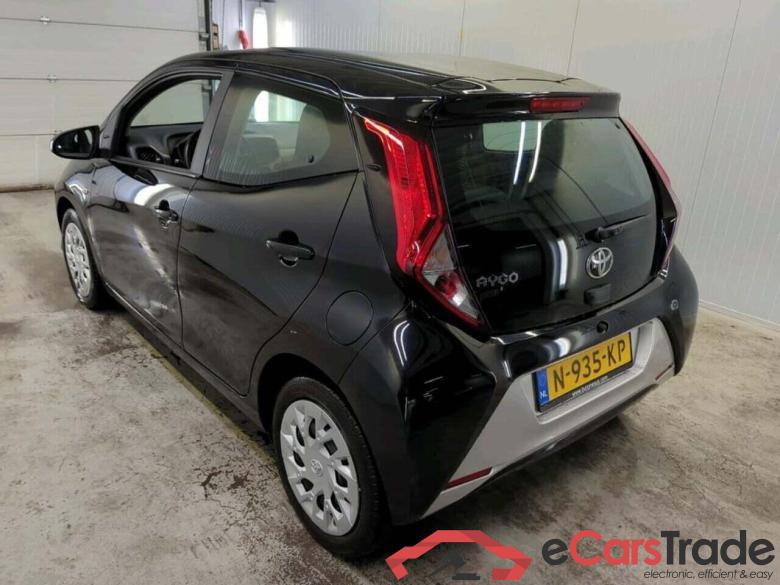 TOYOTA Aygo 1.0 VVT-i x-play #6