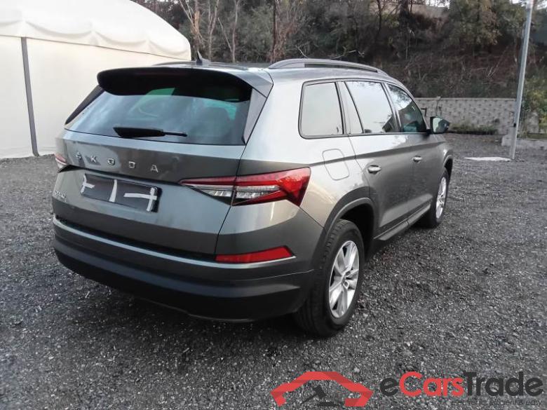 SKODA KODIAQ / 2021 / 5P / SUV 2.0 TDI 110KW EXECUTIVE DSG 7P #2