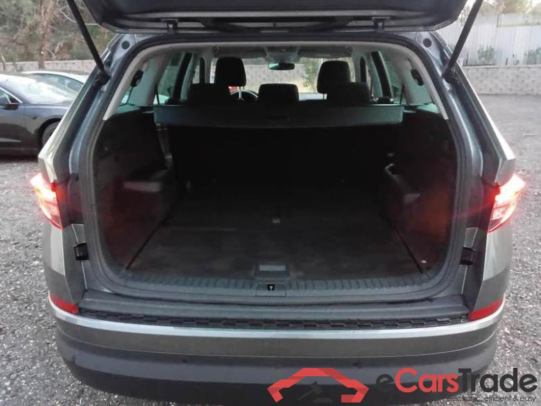 SKODA KODIAQ / 2021 / 5P / SUV 2.0 TDI 110KW EXECUTIVE DSG 7P #5