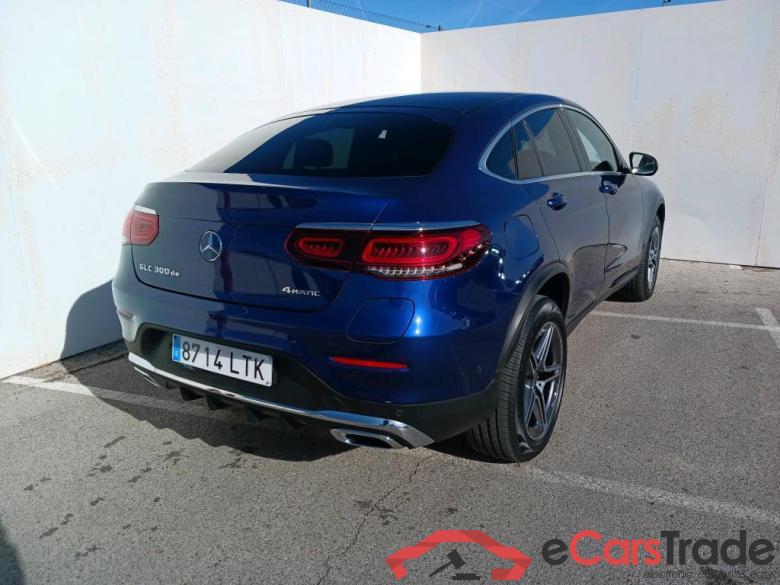 MERCEDES-BENZ GLC Coupé / 2019 / 5P / coupé GLC 300 de 4MATIC #2