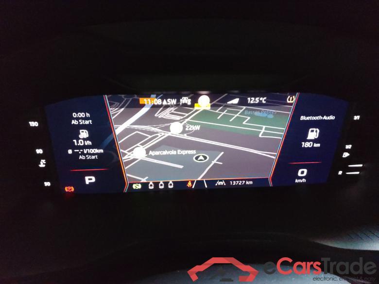 SKODA Karoq 2.0 TDI 110kW 150cv DSG Automático Sportline #4