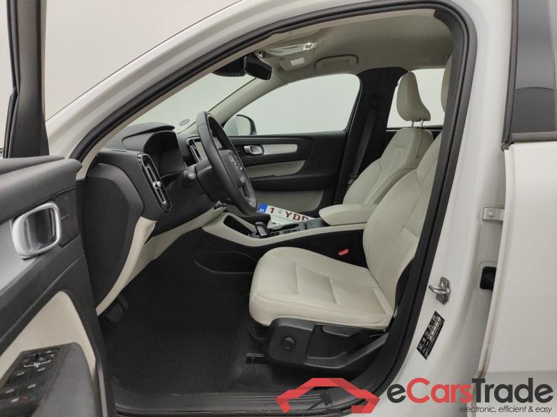 Volvo XC40 T2 Geartronic Momentum Pro 5d #3