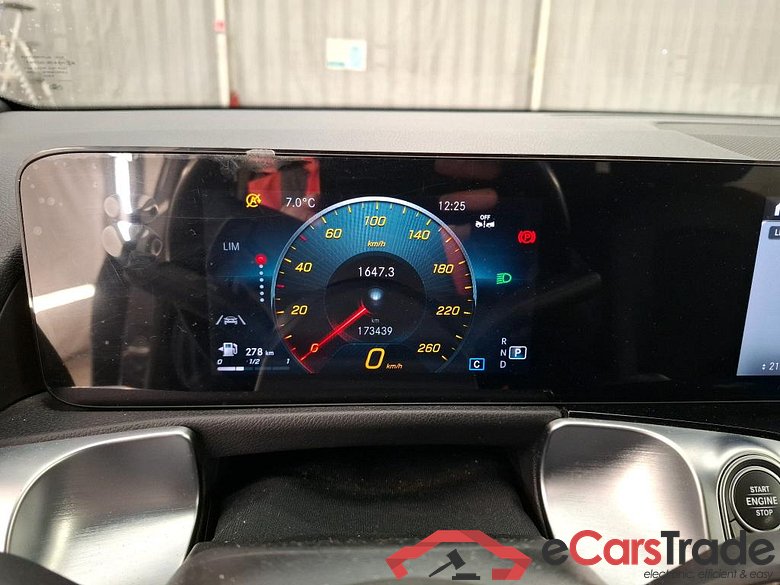 MERCEDES-BENZ GLB / 2019 / 5P / SUV GLB 200 d Business Line #6