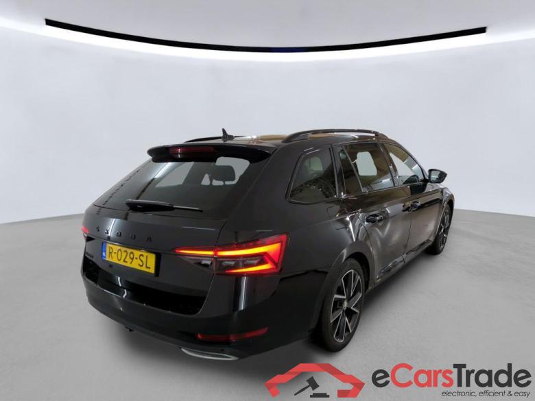 SKODA Superb Combi 110 kW #6