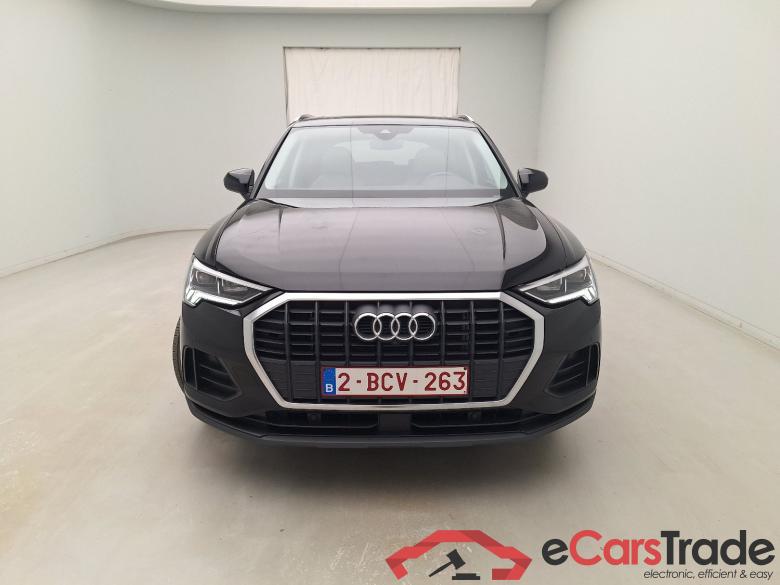 Audi, Q3 '18 PHEV, Audi Q3 45 TFSI e S tronic 5d #1