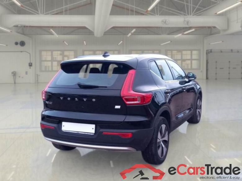VOLVO XC40 / 2021 / 5P / SUV T4 RECHARGE PLUG-IN AUTO ESSENTIAL #2