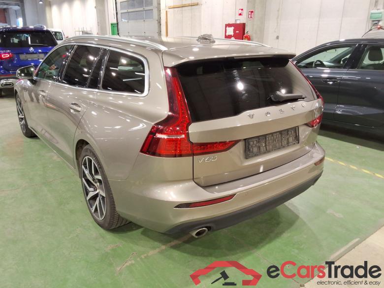 VOLVO V60 DIESEL - 2018 2.0 D3 AWD Momentum Pro Gea. (EU6d-T.) STOCK #2