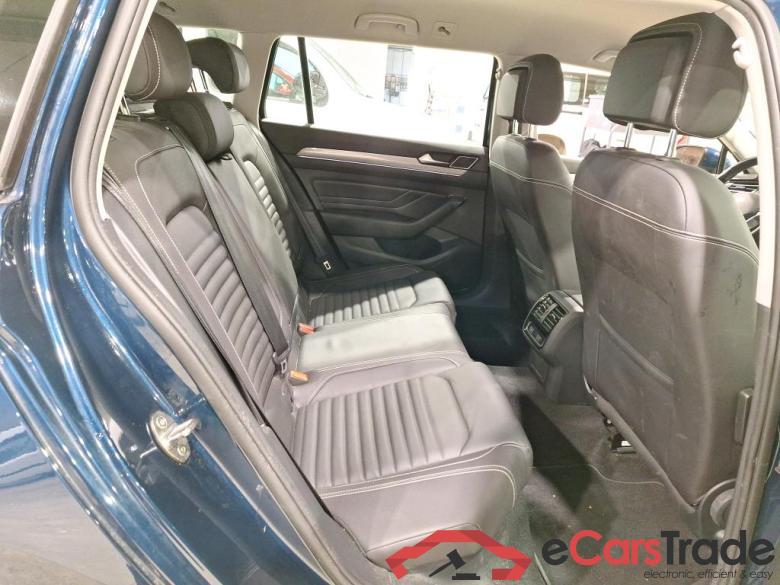 VOLKSWAGEN PASSAT VARIANT DIESEL - 2019 1.6 TDi SCR Style Business DSG #6