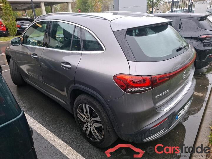 Mercedes EQA 250 67KWH Aut. LED-Xenon Widescreen Navi Ambient 1/2 Sport-Leather KeylessGo Camera Klima PDC ... #4