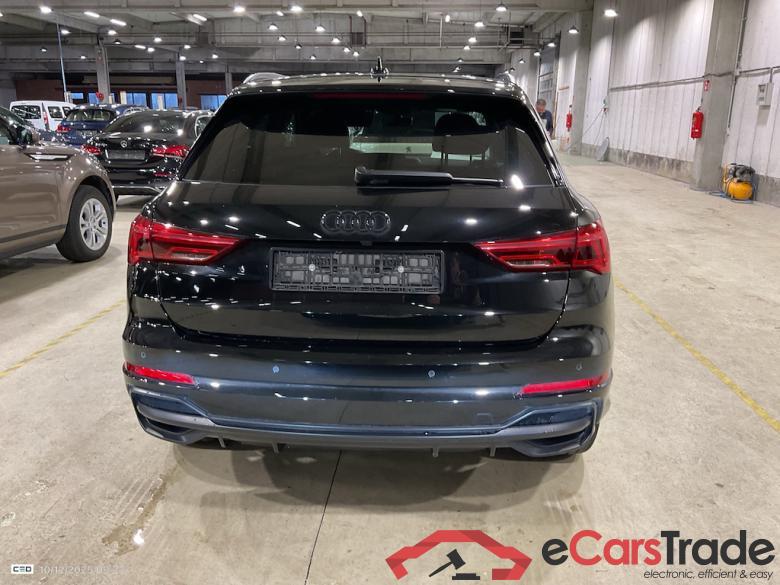 AUDI Q3 1.4 45 TFSI E S TRONIC S LINE #5