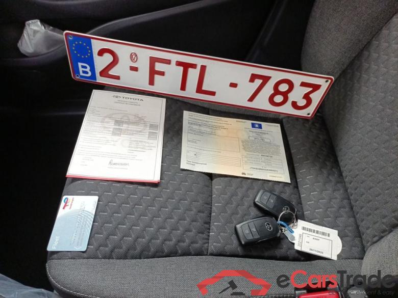 Toyota Yaris Cross 1.5 VVT-ie Hybrid Dynamic Plus CVT 5d #4