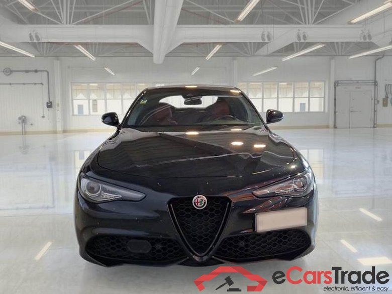 ALFA ROMEO GIULIA / 2016 / 4P / BERLINA 2.2 TD 210 CV VELOCE AT8 Q4 #6